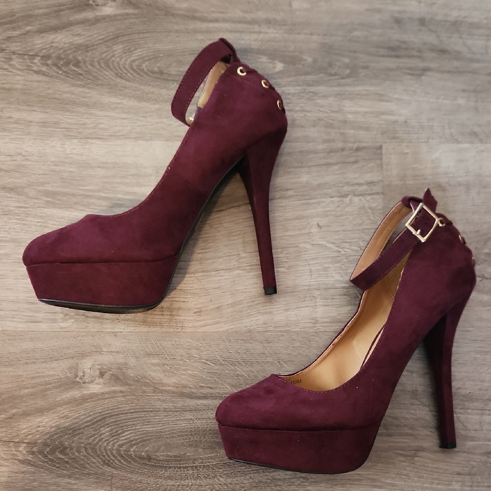 ✨️ 2/$20 // CHARLOTTE RUSSE: Purple Platforms